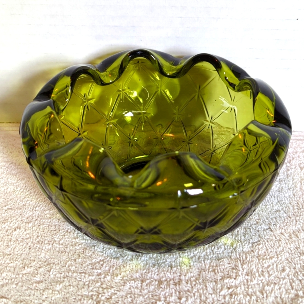 Vintage Indiana Glass Avacado Duette Crimped Rose Bowl